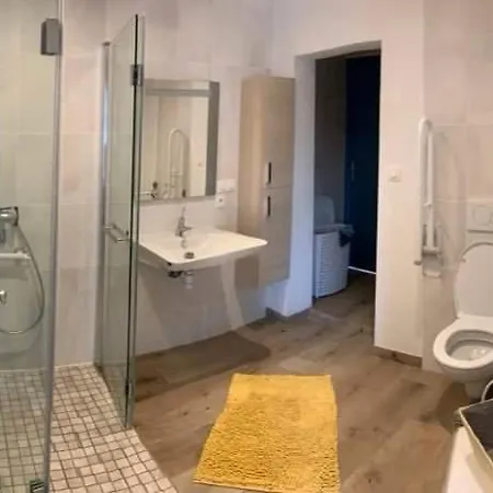 Dom wakacyjny Charmante Maison Avec Cheminee, Grand Jardin Et Boxe Chevaux