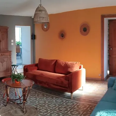 Charmante Maison Avec Cheminee, Grand Jardin Et Boxe Chevaux *